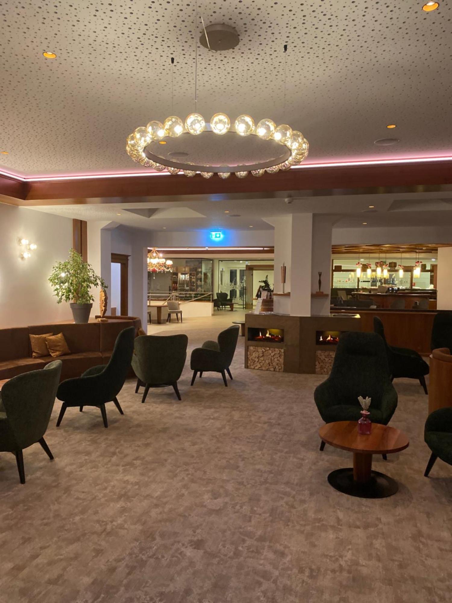 Gartenhotel & Weingut Pfeffel เดิร์นชไตน์ ภายนอก รูปภาพ